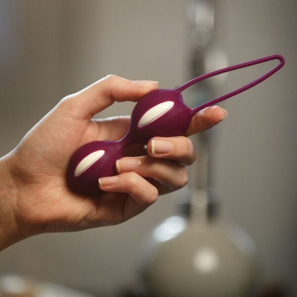 Fun Factory Smartballs Duo - White/Grape - Kegel Ball - Image 2