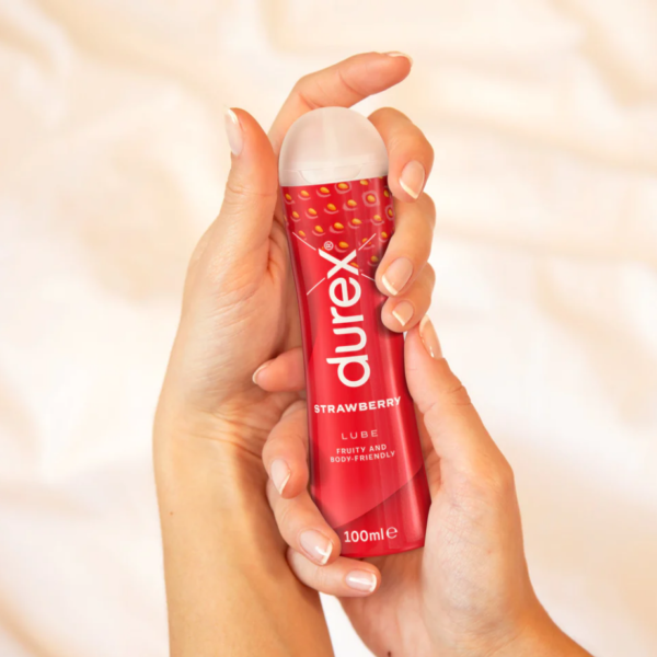 Durex Strawberry Lube 100ml - Image 2